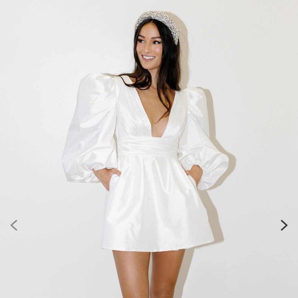 Watters Meringue Dress in white, size 8. Never been worn with tags.
